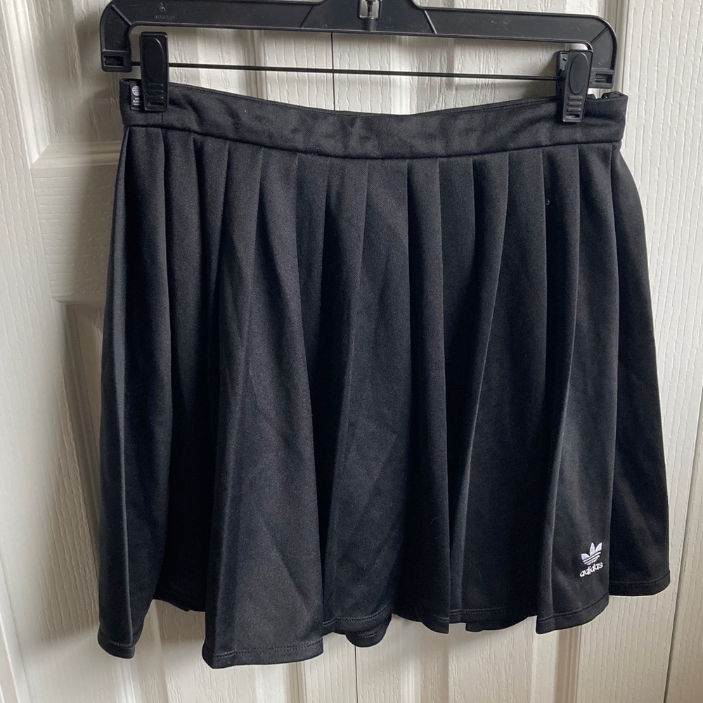 adidas Black Skater Tennis-Inspired Skirt